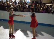Грейнаха коледните светлини на елхата в Ботевград