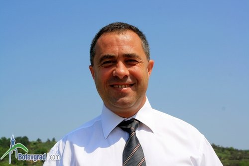 Красимир Живков пред „Ботевградски вести”: Квотният принцип в политиката не ражда адекватни решения