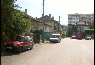 Живеещите на ул. “Райна Княгиня” настояват за табела с името на улицата Скрийншот
