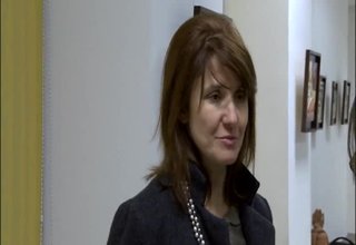 И жената инкогнито - изложба на Маргарита Иванова Скрийншот