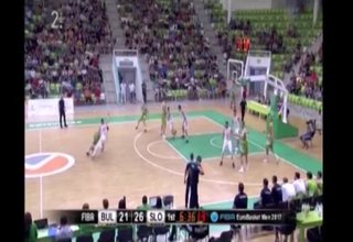 Българските баскетболни национали играха силно срещу Словения във втория си мач от квалификациите за Евробаскет 2017 Скрийншот