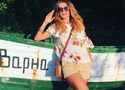 Есил Дюран показа перфектна фигура на плажа