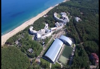 170 ученици от общината и тази година ще отидат на безплатен летен лагер на Черно море Скрийншот