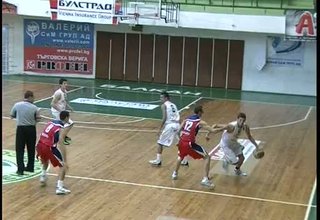 Днес в изтеглена среща от шестия кръг на А група вторият отбор на Балкан бе домакин на Видабаскет Скрийншот
