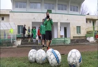 Мъжкият отбор на Балкан се събра за започване на подготовка за пролетния полусезон на Югозападната трета лига Скрийншот