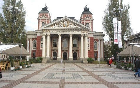 Безплатен интернет пред Народния театър