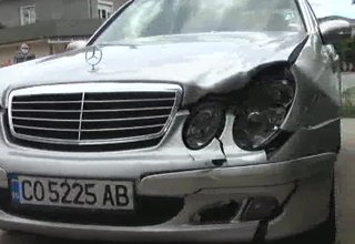 Мерцедес и Форд се удариха на кръстовището на „Сан Стефано” и „Георги Сава Раковски” Скрийншот