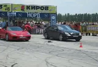 Божурище - Mercedes Cls Vs. Ferrari Modena Скрийншот