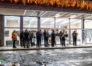 С коледна премяна засия централната част на Ботевград