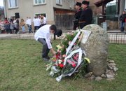ЕТРОПОЛЦИ СЕ ПОКЛОНИХА ПРЕД ГЕРОИЧНАТА СМЪРТ НА АПОСТОЛА