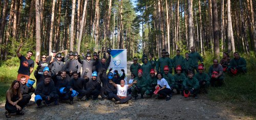ЗА ПЪРВИ ПЪТ ПЕЙНТБОЛ В ЕТРОПОЛЕ