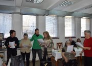 ПОТРЕБИТЕЛИТЕ НА ДОМ ЗА СТАРИ ХОРА - ЕТРОПОЛЕ С НОВОГОДИШЕН ОБЯД