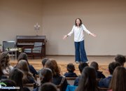 Актрисата Гергана Стоянова със серия от срещи в Ботевград
