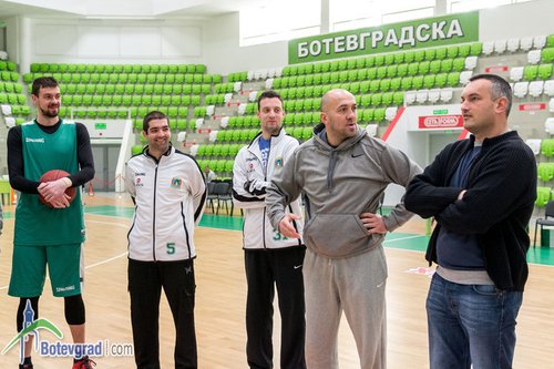 Новият треньор на Балкан бе представен на отбора