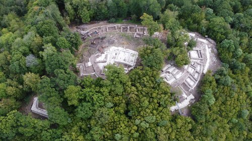 Отново възстановки на крепостта Боровец край Разлив