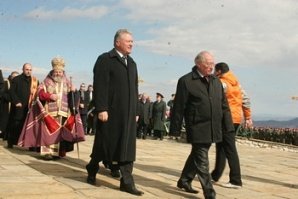 Вицепрезидентът: България все още не е истински свободна
