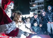 С коледна премяна засия централната част на Ботевград