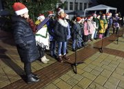 Светна коледната елха на Етрополе