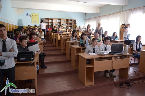 ПМГ ТВ представи първата си продукция „Гимназията в три месеца” 