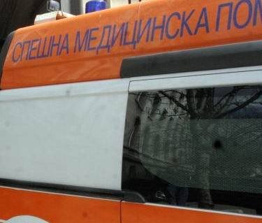 Жена е починала на място след като е блъсната от лек автомобил на пътен възел Правец 