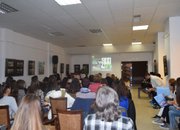 Ученици от ППМГ “Акад. проф. д-р Асен Златаров” изнесоха открит урок за Мария Кюри в присъствието на гости от РУО