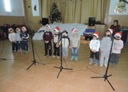 Предколедно тържество в Лопянското училище