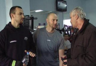 Двама баскетболисти от школата на Балкан играят заедно в един чуждестранен отбор Скрийншот