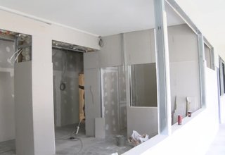 Усилени строителни работи за изграждане на второ ковид-отделение Скрийншот