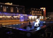 Светна коледната елха на Етрополе