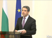 Плевнелиев: Не водя война с правителството  