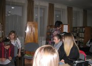 Нощ в библиотеката