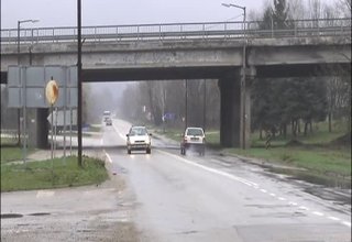 Полицай пострада, пиян шофьор блъсна полицейска кола Скрийншот
