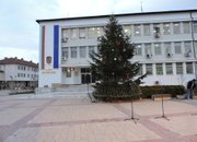 С красива елха, топло време и празнични фоерверги започват празниците в Етрополе