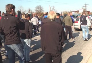 Жители на община Ботевград се включиха в националния протест срещу високите цени на горивата, повишаването на данъците и автозастраховките Скрийншот
