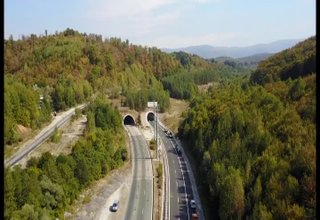 Как да реагирате, ако стане катастрофа в тунел? Скрийншот