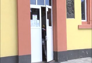 От вчера започна подавенето на заявления за записване в първи клас за следващата учебна година Скрийншот