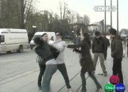 Денислав от Music Idol се сби с репортерка