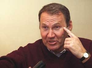 Атанас Голомеев: Някои си мислят, че баскетболът започва и свършва с тях