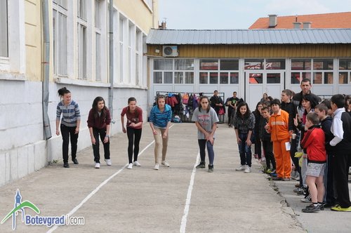 Вапцаровци закриха с крос седмицата, посветена на Деня на Земята