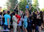 ПГТМ „Христо Ботев” изпрати тържествено своите зрелостници