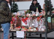 ЗА ПЪРВИ ПЪТ В ЕТРОПОЛЕ СИЯЕ КОЛЕДНО ГРАДЧЕ