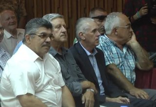 Социалисти в Ботевград започват подписка в подкрепа на правителството Скрийншот