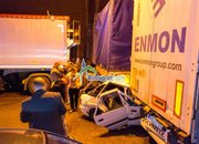 Екипи на ОДМВР-София,  СДВР и ГДПБЗН оказват съдействие на мястото на верижната катастрофа в тунел „Витиня“