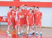 ВОЛЕЙБОЛ: ЮНОШИТЕ НА ВК „ЕТРОПОЛЕ” ОТВЯХА ПЛЯВАТА НА ПИРДОПЧАНИ