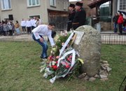 ЕТРОПОЛЦИ СЕ ПОКЛОНИХА ПРЕД ГЕРОИЧНАТА СМЪРТ НА АПОСТОЛА