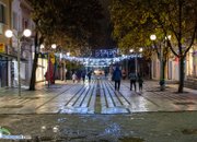 Тържествено запалиха светлините на коледна елха в центъра на Ботевград