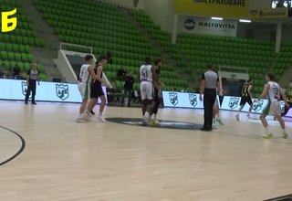 В събота в Арена Ботевград Ботев 2012 от Враца отстъпи пред пловдивския Ботев Академик със 73-85 Скрийншот