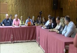 Извънредното заседание на общинския съвет, поискано от опозицията, не се състоя поради липса на кворум Скрийншот