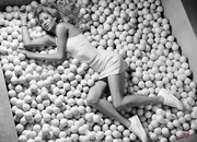 Ана Курникова засне секси фотосесия за "K-Swiss"