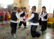 „Да се посмеем заедно на мегдана”
